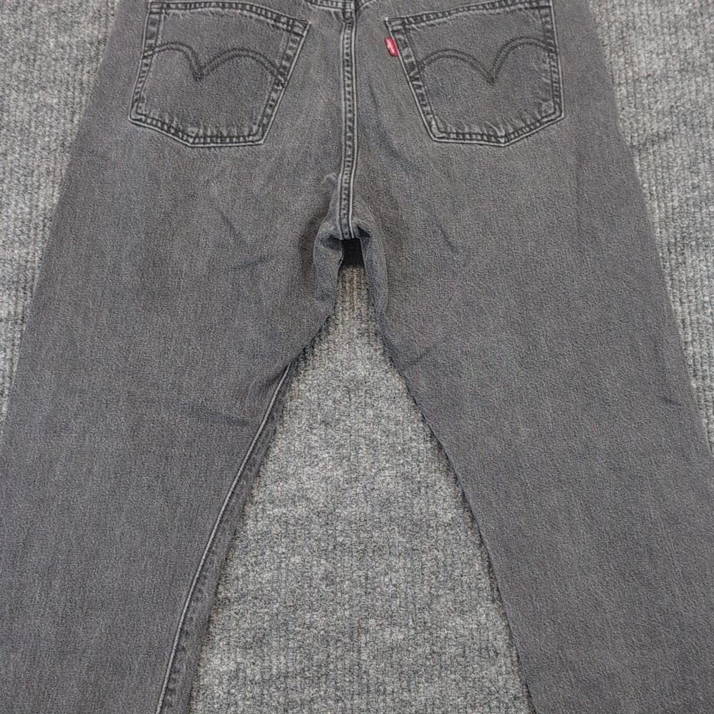 Levi's Men's 30x26 Gray Denim Jeans Straight Fit Button Fly Distressed 5-Pocket